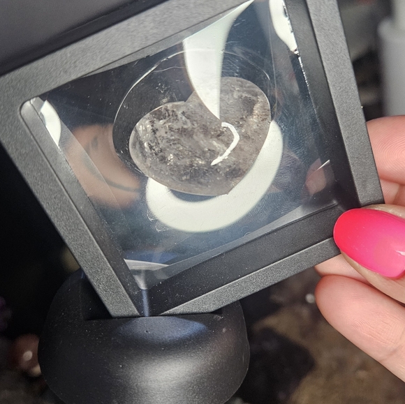 Enydro Quartz Heart - Picture 5 of 5
